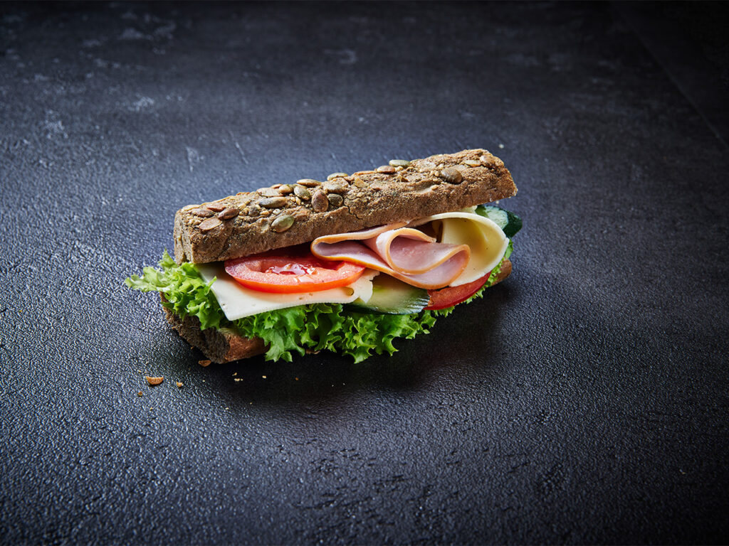 Körnerbaguette mit Pute Käse 4er