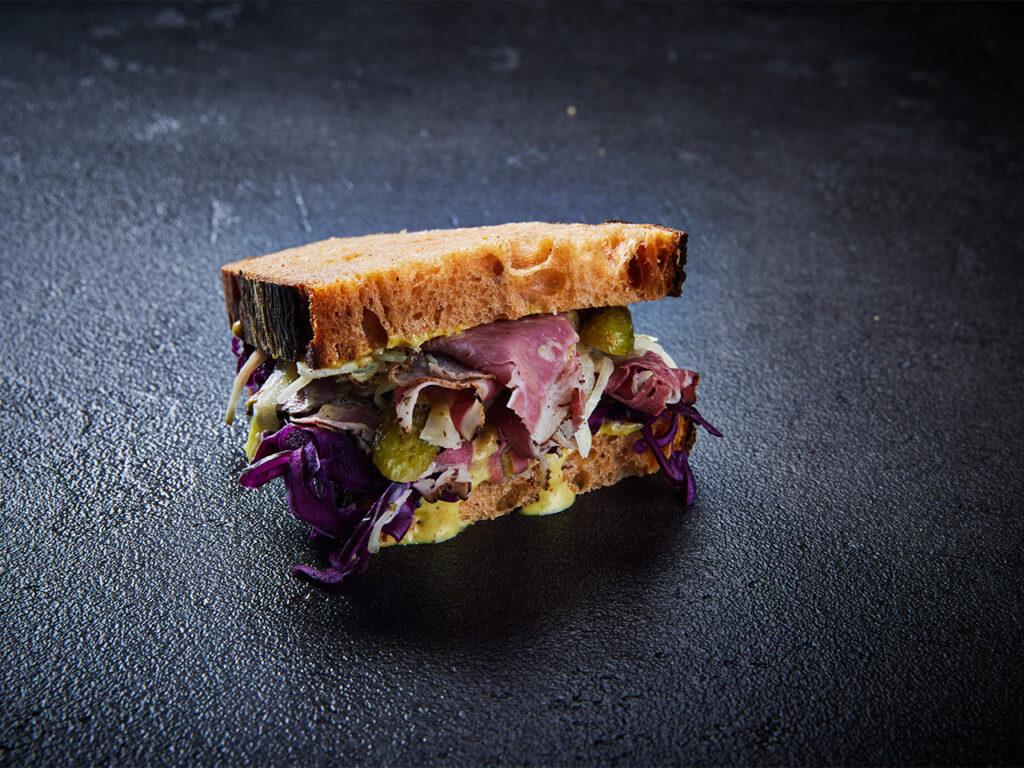 Tomatenbrotstulle mit Pastrami 4er