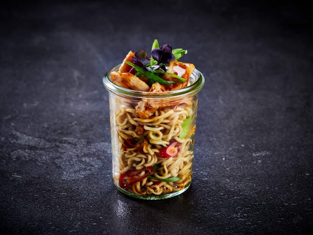 Homestyle Yakisoba Nudel Spicy Chicken im Glas