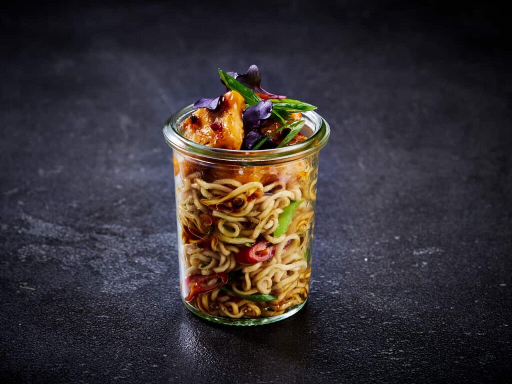 Homestyle Yakisoba Nudel Spicy Soja im Glas