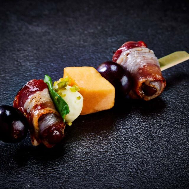 Datteln im Speckmantel mit Traube l Party-Spieß