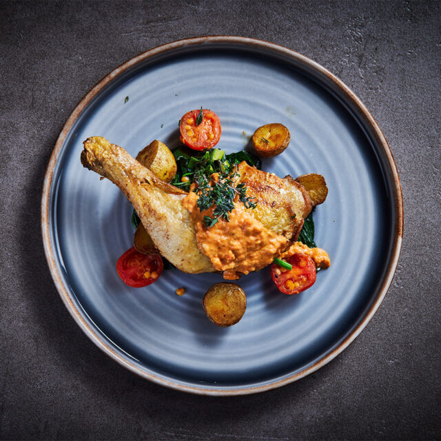 Hähnchenkeule mit Linsen-Spinat Gemüse