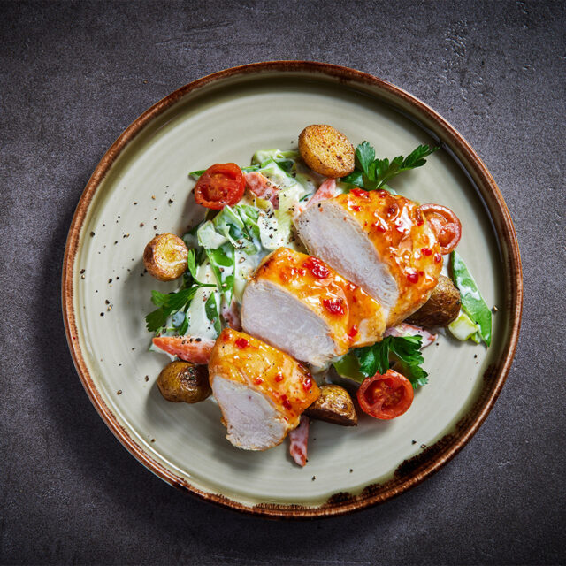 Chili-Honig Hähnchenbrust mit Poreegemüse und Thymian-Kartoffeln