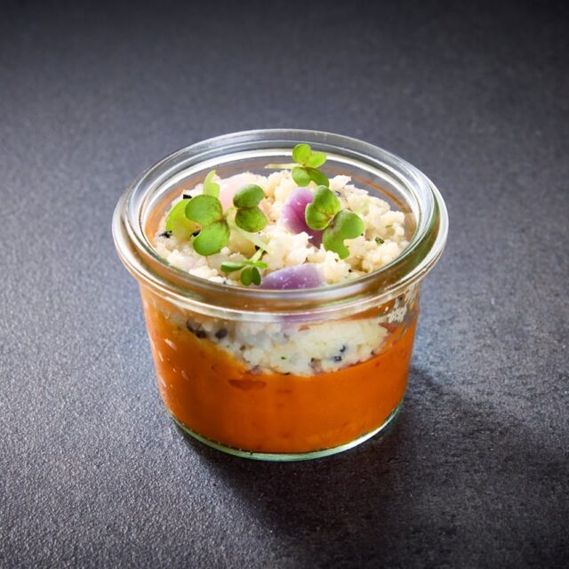 Vegane Pikante Harissa-Sesam-Creme mit Blumenkohl im Glas