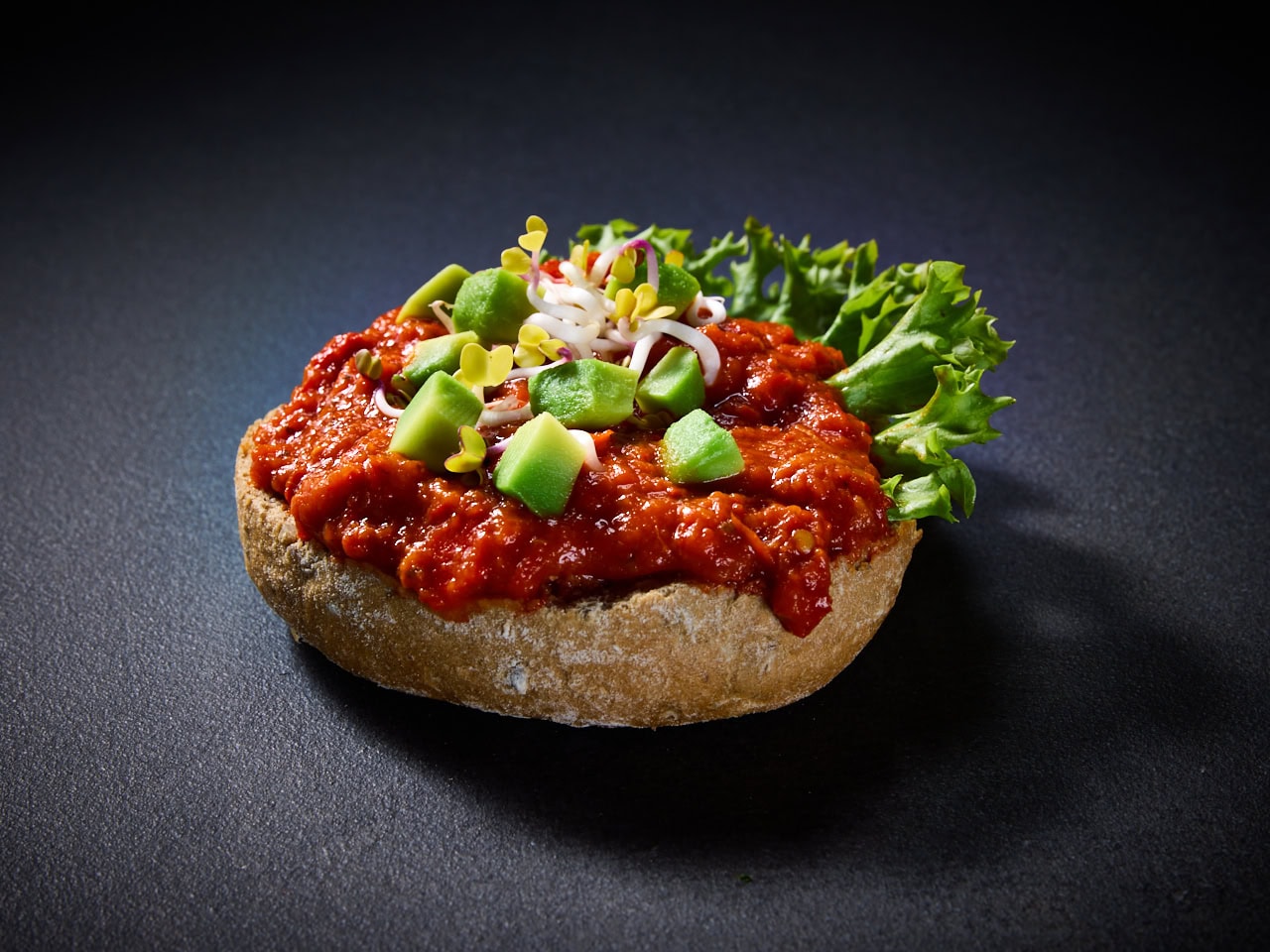 Brötchen mit Paprika-Linsen-Creme (halbes) - 4er