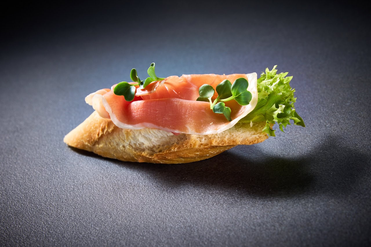 Canapés mit Baguette - Serrano 10er