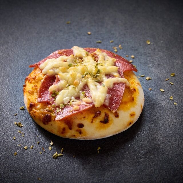 Minipizza mit Putensalami - 9er